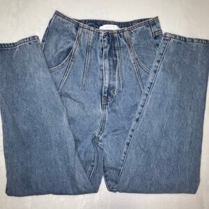 ASTR High Rise Pleated Jeans – Straight Leg Denim